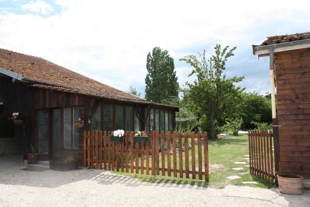 Au Passage Des Grues Bed & Breakfast Drosnay Eksteriør bilde